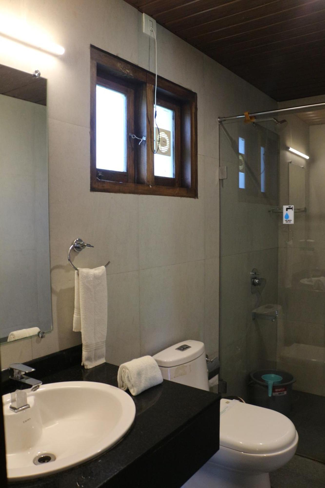 Logan Camp Ooty Hotel Coonoor Ngoại thất bức ảnh